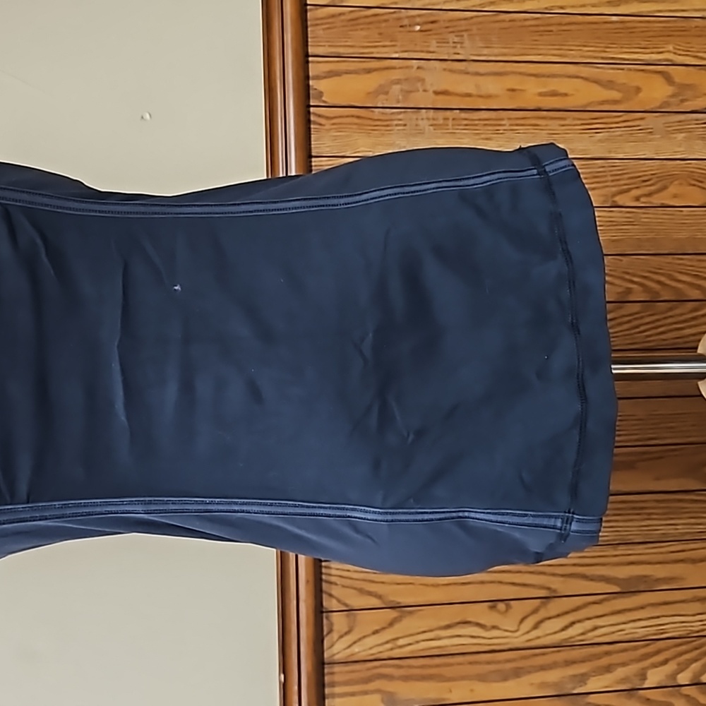 lululemon athletica Sleeveless Top 6 - Picture 3 of 12